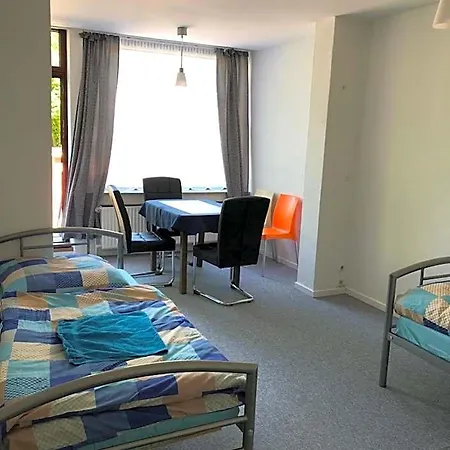 Rana's Zimmervermittlung 2 Hostal *
