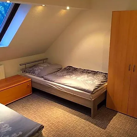 Rana's Zimmervermittlung 2 Hostal Brema