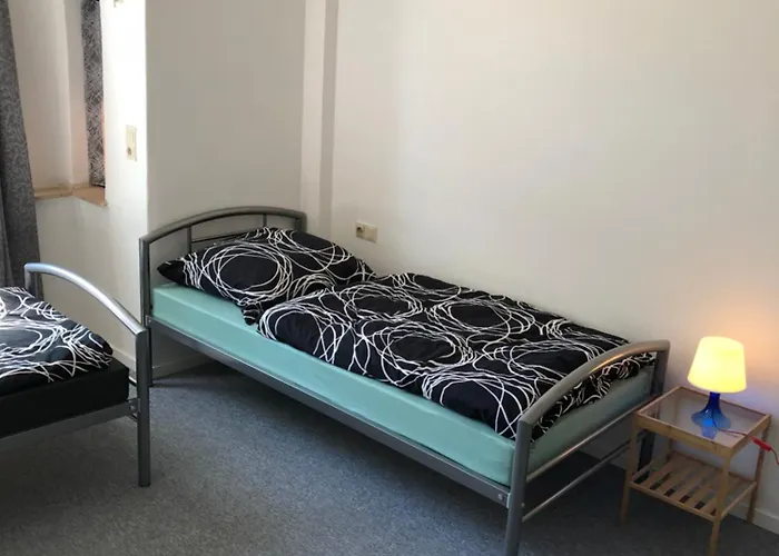 Rana's Zimmervermittlung 2 ホステル